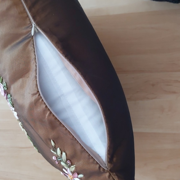 Embroidered Satin Pillow CASE ONLY, throw  cover, 3D floral ribbons, 18" x 18" - Picture 9 of 12